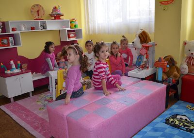 Момичешки кът